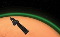 火星の大気中に神秘的な緑の光が初めて見つかる