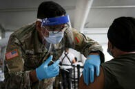 日本に必要なワクチン接種の加速、アメリカはどうやった？