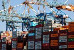 独輸出と鉱工業生産、6月は予想上回る伸び