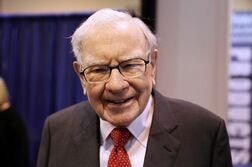ウォーレン・バフェット氏、米バークシャー名誉会長に