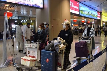　４月２２日、中国で最近、新型コロナウイルス感染拡大が特に顕著な黒竜江省ハルビン市は２２日、市外からの移動の制限を一段と強化した。写真はハルビンで１１日撮影（２０２０年　ロイター／Huizhong Wu）
