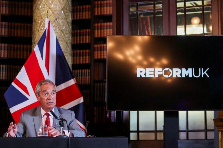 写真はリフォームＵＫのファラージ党首。2026年8月、ロンドンで撮影。REUTERS/Toby Melville