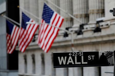 ９月１７日、米国株式市場は不安定な値動きの中、Ｓ＆Ｐ総合５００種とナスダック総合が続落して取引を終えた。２０２１年１月撮影（２０２５年　ロイター/Mike Segar）
