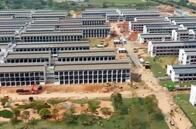 中国にテニスコート1200面分の大規模コロナ隔離センター登場