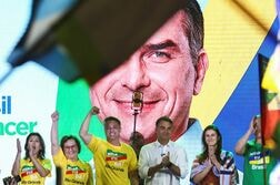 ブラジル大統領選、ボルソナロ氏がルラ氏を初めてリード＝調査