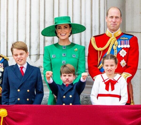 トゥルーピング・ザ・カラー