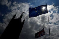 次期首相候補「合意なきEU離脱」を容認　英議会は阻止できるか