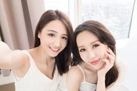 SNSのイタイ「セクシー自撮り」に隠された本音　他に手段のない女性たち