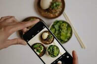 「写真でカロリー計算」アプリ、実際より数百キロカロリー低く表示か 研究結果