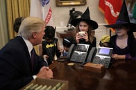 「君たちの体重なら問題ない」毒舌トランプに子供も凍りつく