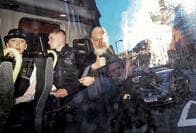 逮捕劇で再び動き出した、ウィキリークス第2章