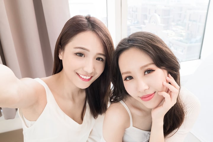 経済格差激しい先進国の女性ほどセクシー自撮りに労力？（写真はイメージ）　RyanKing999-iStock