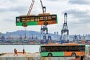 山東省からメキシコに輸出される天然ガス燃料のバス　COSTFOTO-NURPHOTO-REUTERS