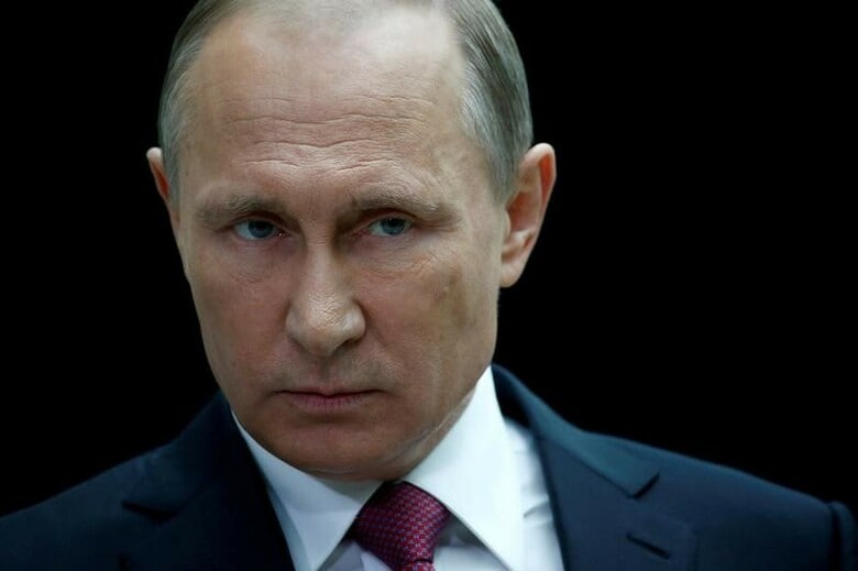９月１日、ロシアのプーチン大統領は、大統領府のウェブサイト上で、米国と北朝鮮の対立が大規模な紛争に発展する恐れがあると警告し、北朝鮮に圧力をかけるのは誤りとの見解を明らかにした。写真はモスクワで６月撮影（２０１７年　ロイター／Sergei Karpukhin）