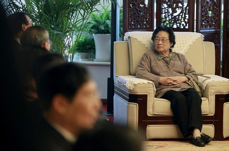 ノーベル賞受賞で中国科学技術官僚を当惑させた屠呦呦　China Daily- REUTERS