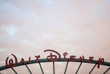 米ウォルト・ディズニー は２９日、コスト削減策の一環として、傘下のマーベル・エンターテインメントのアイザック・パルムッター会長兼最高経営責任者（ＣＥＯ）を解雇した。２０１３年１２月撮影（２０２３年　ロイター/Eric Thayer/File Photo）