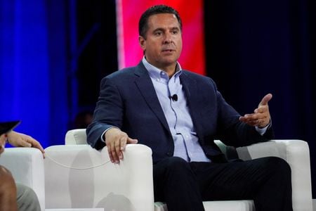 　５月９日、トランプ米大統領のソーシャルメディアを運営するトランプ・メディア・アンド・テクノロジー・グループ（ＴＭＴＧ）は、金融サービスなど複数の分野へ事業を多角化するため企業の合併・買収（Ｍ＆Ａ）を活用する可能性を明らかにした。写真は、トゥルース・ソーシャルのデビン・ヌネス最高経営責任者（ＣＥＯ）。２０２２年８月５日、ダラスで撮影（２０２５年　ロイター/Go Nakamura）