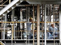 4月の機械受注（船舶・電力を除く民需）は前月比+8.7％＝内閣府（ロイター予測：0.9％）