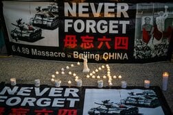 【クイズ】天安門事件の主導者、鄧小平は国家主席ではなかった…当時の彼の肩書は？