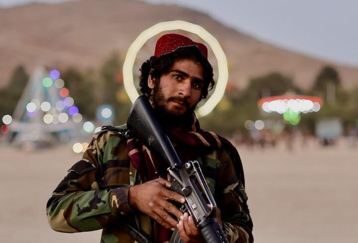 タリバンのSNSは20年前に比較すると、はるかに高度になった　REUTERS/Jorge Silva