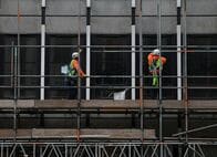 英建設業ＰＭＩ、7月は44.7へ大幅上昇　商業・住宅建設改善