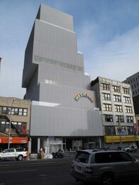 ニューヨークの山谷と妹島和世