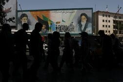 アングル：「どう暮らせばいいのか」生活苦深まるイラン市民、指導部は抗議再燃を警戒