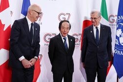 今後の金融政策、高市首相と十分な意思疎通図ることで一致　利上げの話はせず＝日銀総裁