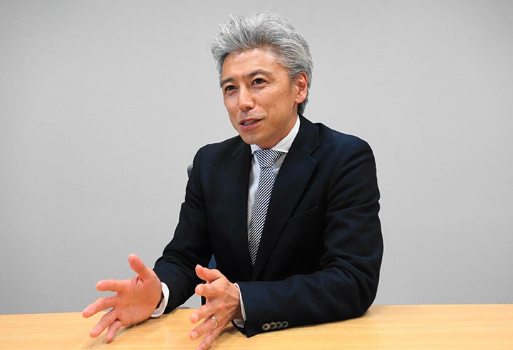 三井住友トラスト・アセットマネジメントの岡戸康明シニアファンドマネジャー　Toru Nishiyama(TRYOUT) for Newsweek Japan
