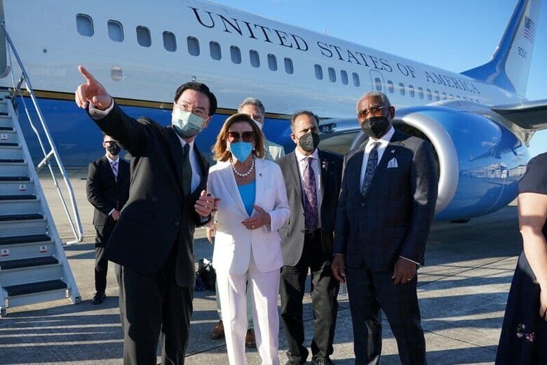 米国のペロシ下院議長は３日、前日の台湾訪問を終えて発表した声明で、中国は世界の指導者による台湾訪問を妨げることはできないとの考えを示した。提供画像（２０２２年　ロイター）