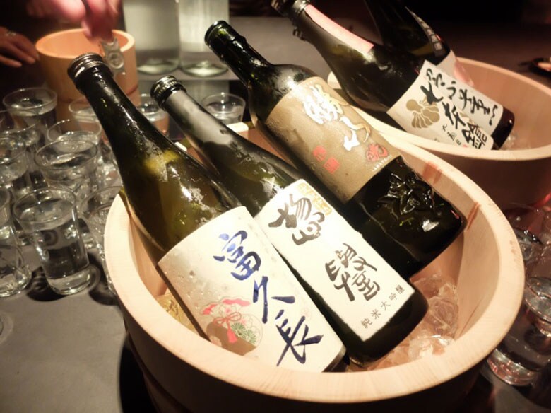 上質な６種類の日本酒が会場の主役となり、参加者を盛大にもてなしてくれました。（撮影：すべて中薗 昴）