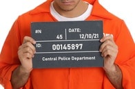 【写真】元祖「イケメン犯罪者」ミークスから、話題の「あの男」まで...SNSが熱狂した「逮捕写真コレクション」