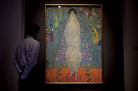 決死の嘘が救ったクリムトの肖像画 ──ナチスの迫害を生き延び、史上2番目の高値で落札された1枚