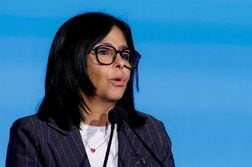 ベネズエラ、5年間で760億ドルの石油投資を予想＝暫定大統領