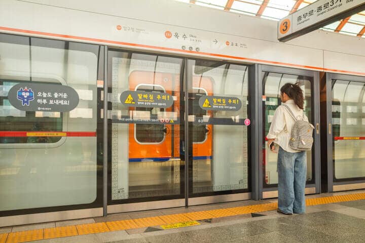 ソウル地下鉄のスクリーンドア