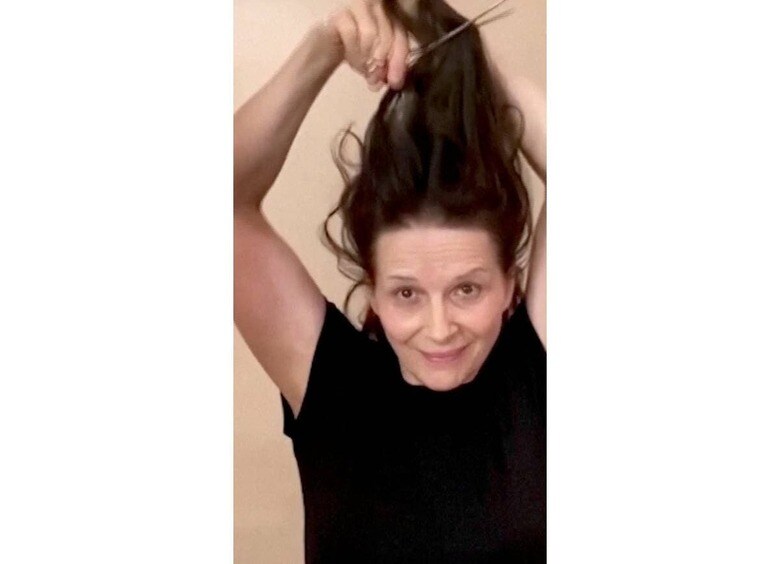 　　　　　　　　　　　　　　　　　　　　　Social Media-REUTERS