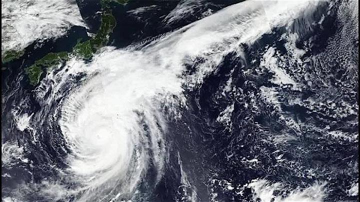 超大型の台風19号は、勢力を維持したまま、太平洋沿いを北上し日本へ向かっている。 米航空宇宙局（ＮＡＳＡ）／REUTERS
