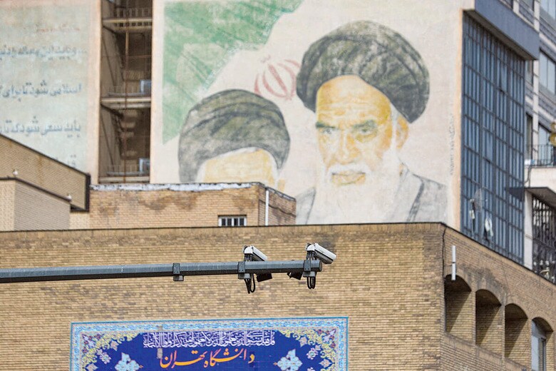 米軍とイスラエル軍は攻撃に先立ちイランの首都テヘランの通りに設置された監視カメラにも侵入　MAJID ASGARIPOURｰWANAｰREUTERS