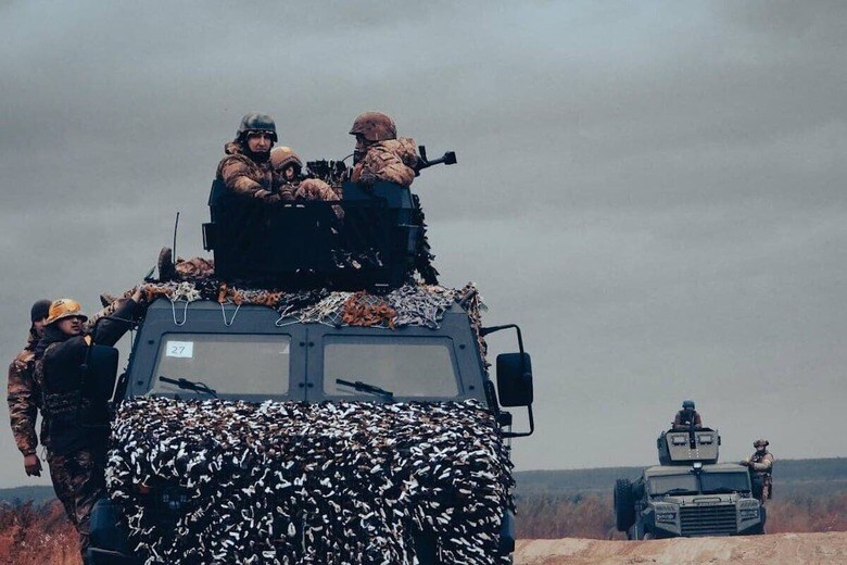 ウクライナの情報当局によると、ロシア軍部隊は北朝鮮からきた武器弾薬を大いに活用している（写真は1月31日、ウクライナ軍戦車部隊）　Latin America News Agency via Reuters Connect