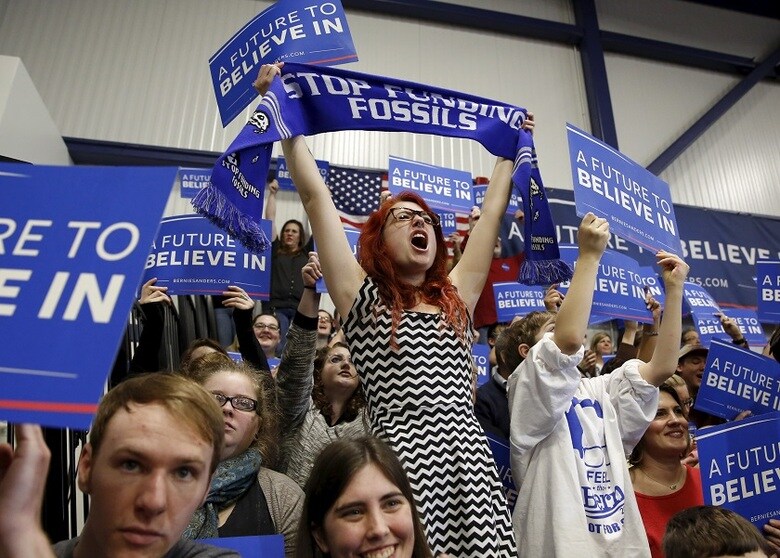予備選間近のニューハンプシャー州で行われたサンダースの支援集会　Shannon Stapleton-REUTERS