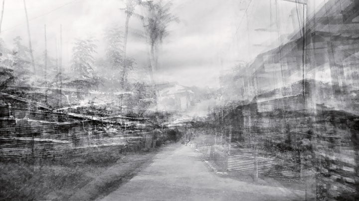 2013年11月に台風ハイエンが直撃したフィリピン中部レイテ島の都市タクロバン。シャッター・スピードを遅くして、 現場の混乱と動揺を見る者に伝える　