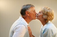 「出会い系」ブームで、熟年のバレンタインが熱い