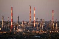 カザフスタン拠点のハッカー集団、ロシアの石油精製施設や地方自治体のネットワークに侵入か