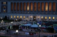 全米の大学でイスラエルへの抗議活動拡大、学生数百人が逮捕