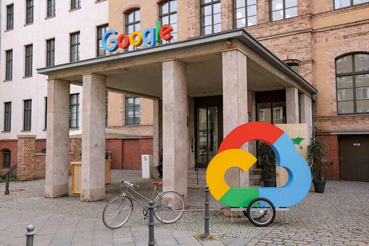 グーグルには手痛い判決（グーグル独支社）　SEAN GALLUP/GETTY IMAGES