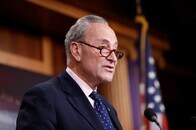 米与野党議員、トランプに前FBI長官との通話録音の提出を要求