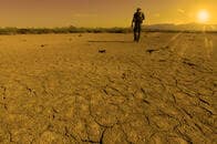 2100年には1年の半分が夏に