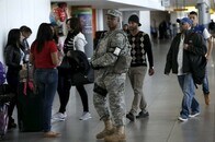 ベルギー攻撃受け米主要都市が警備強化、ニューヨーク州は州兵動員