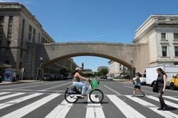 米農務省の牛肉統計ミスで説明要求　民主党議員、人員削減との関係追求