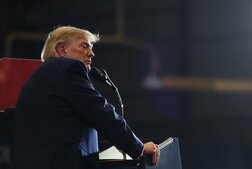 中間選挙、トランプのガソリン価格対応「不支持」が73％　イラン戦争も逆風